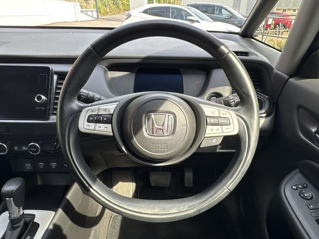 Honda Jazz Photo cbc80787-739a-4723-bb86-7e90e3896cac.jpg