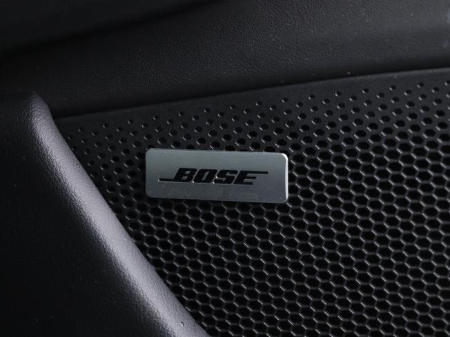 PORSCHE Taycan Photo 20