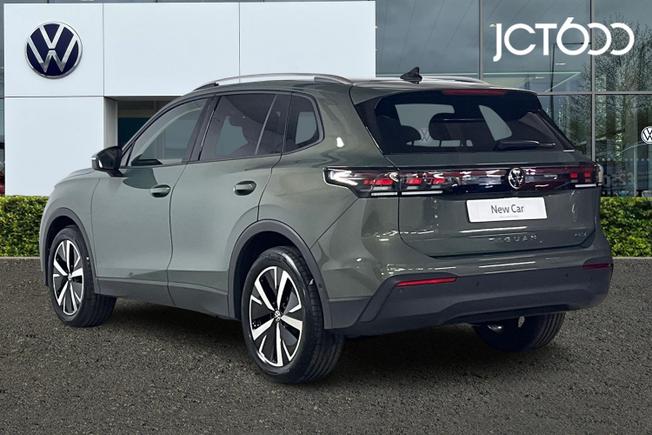 VOLKSWAGEN  Tiguan Photo 3