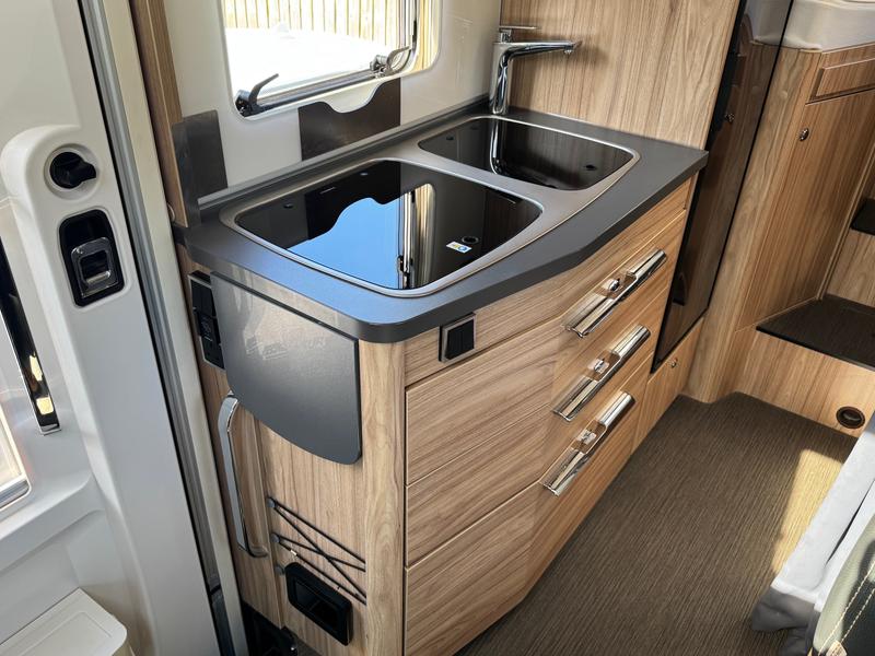 Hymer ML-T 570 CROSSOVER Photo cbee59a9-a0b4-4507-9ad5-4813622c7c3d.jpg