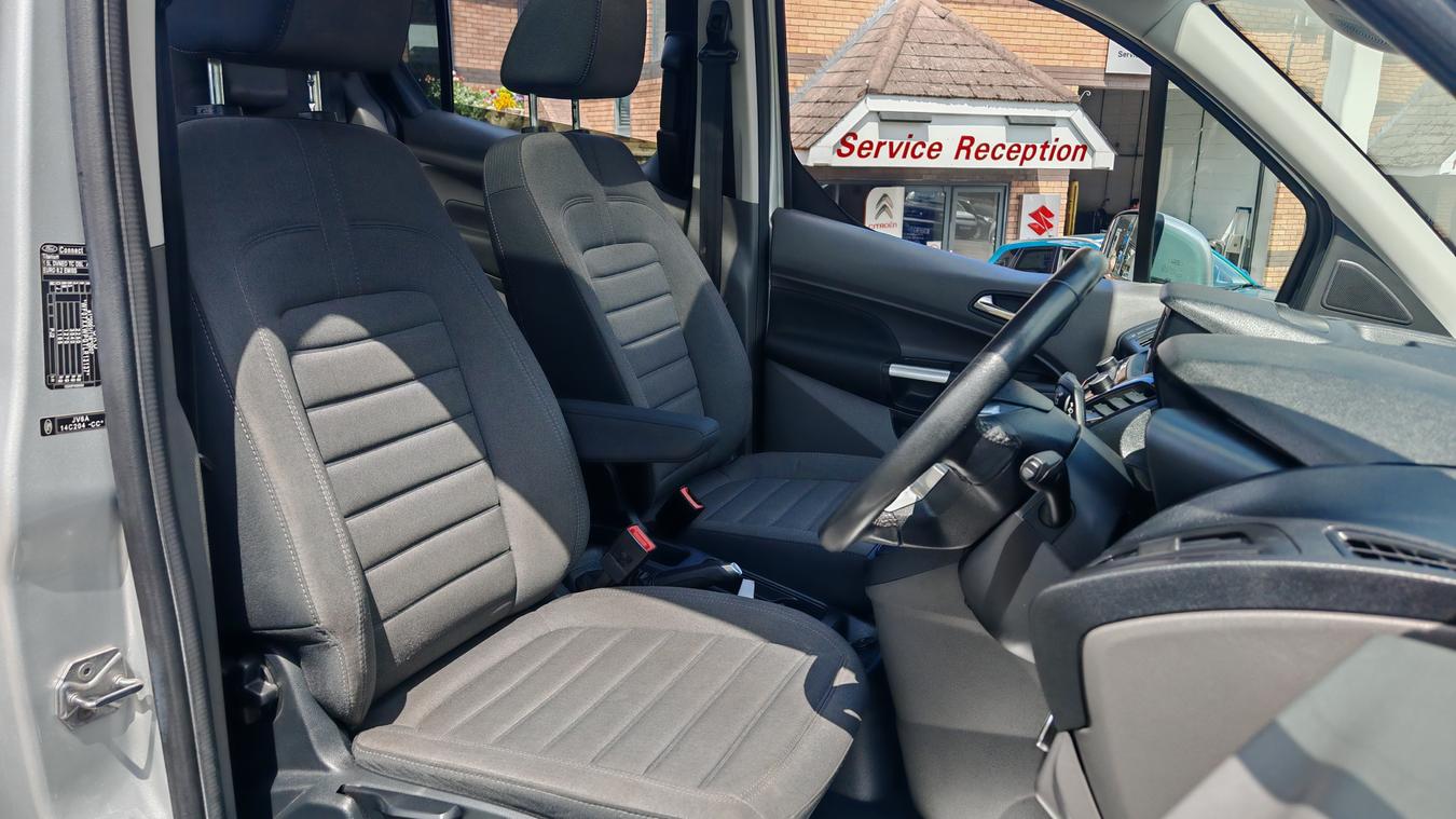 Used Ford Tourneo Connect FY20OVL 9