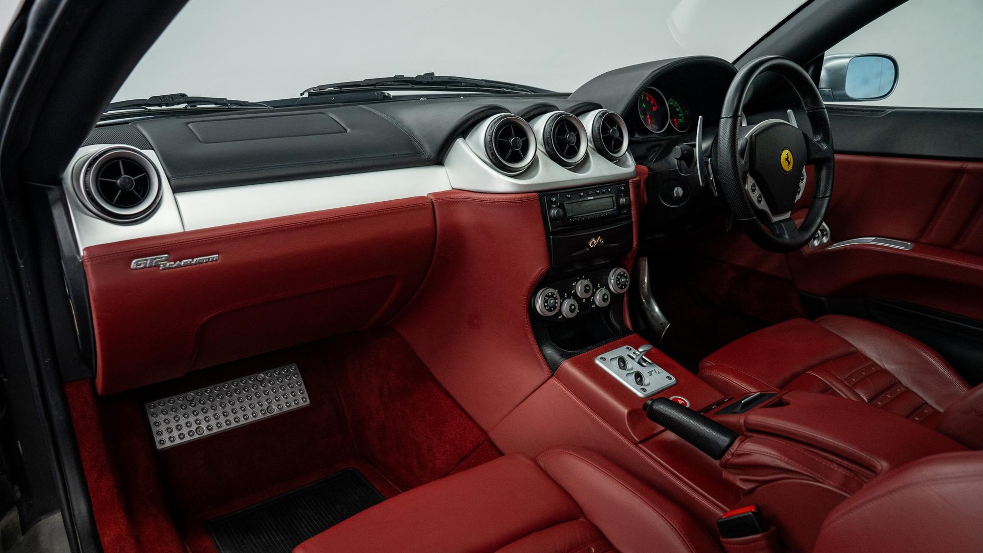 Ferrari 612 Photo cc038a42-0ea0-4866-9985-d4c0616275c6.jpg