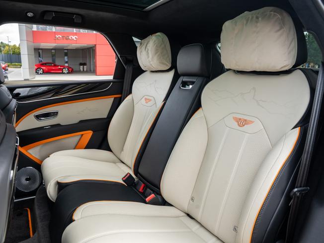 BENTLEY Bentayga Photo 17
