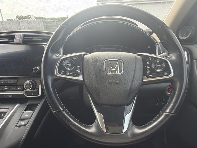 Honda CR-V Photo cc0b0ff2-8ed5-419a-a873-af4fd1c79292.jpg