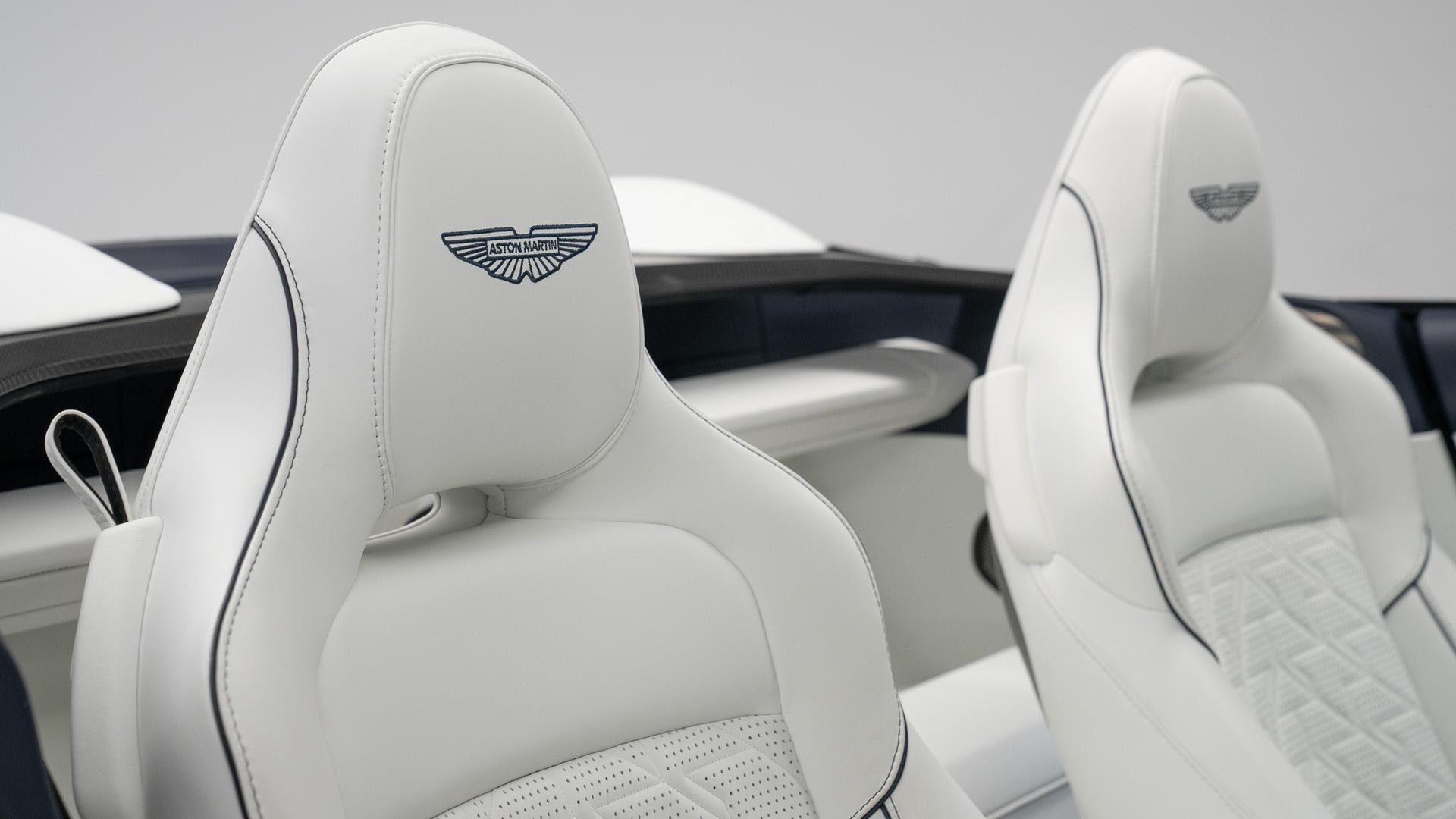 Aston Martin Vanquish Photo cc15483d-7b5c-4157-8046-77322fa0ecd3.jpg