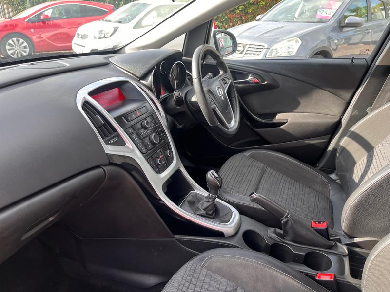 Used Vauxhall Astra FX15VLA 6