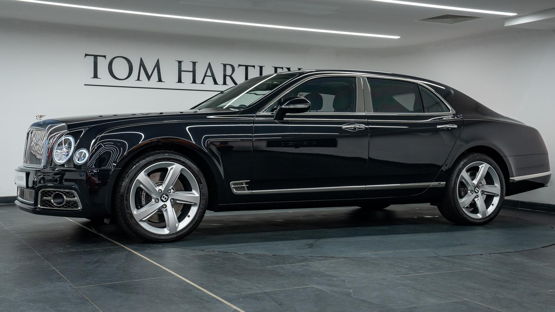 Bentley Mulsanne Photo cc17885e-da72-4174-85d3-a6245a9eada7.jpg