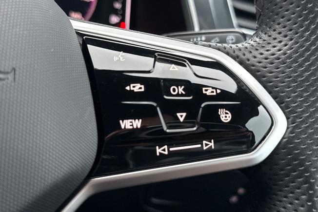 VOLKSWAGEN Tiguan Photo 32