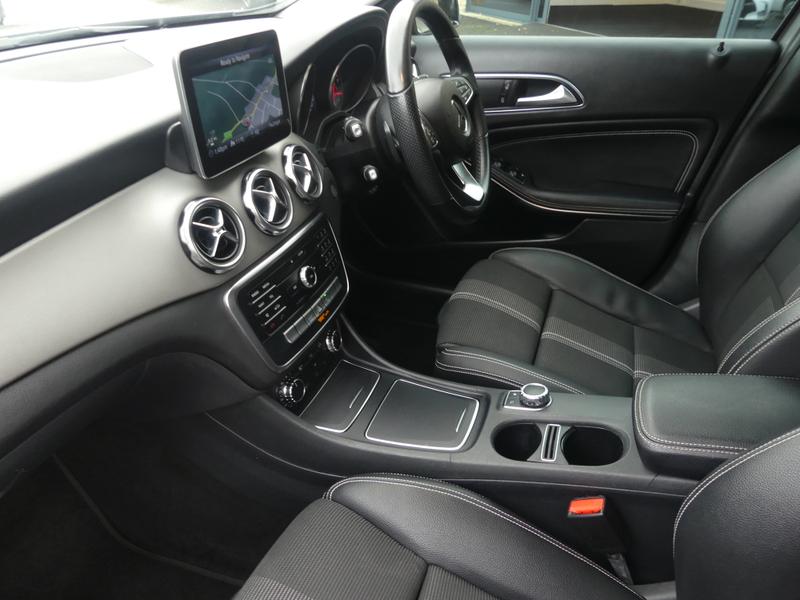 Mercedes-Benz GLA Photo cc1a1268-c86b-42b4-8b2e-d87a5f30ea42.jpg