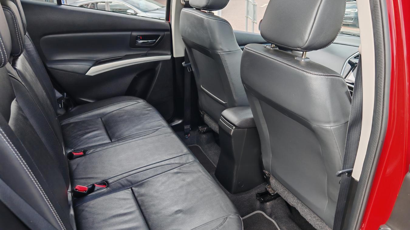 Used Suzuki SX4 S-Cross KL19KWX 14