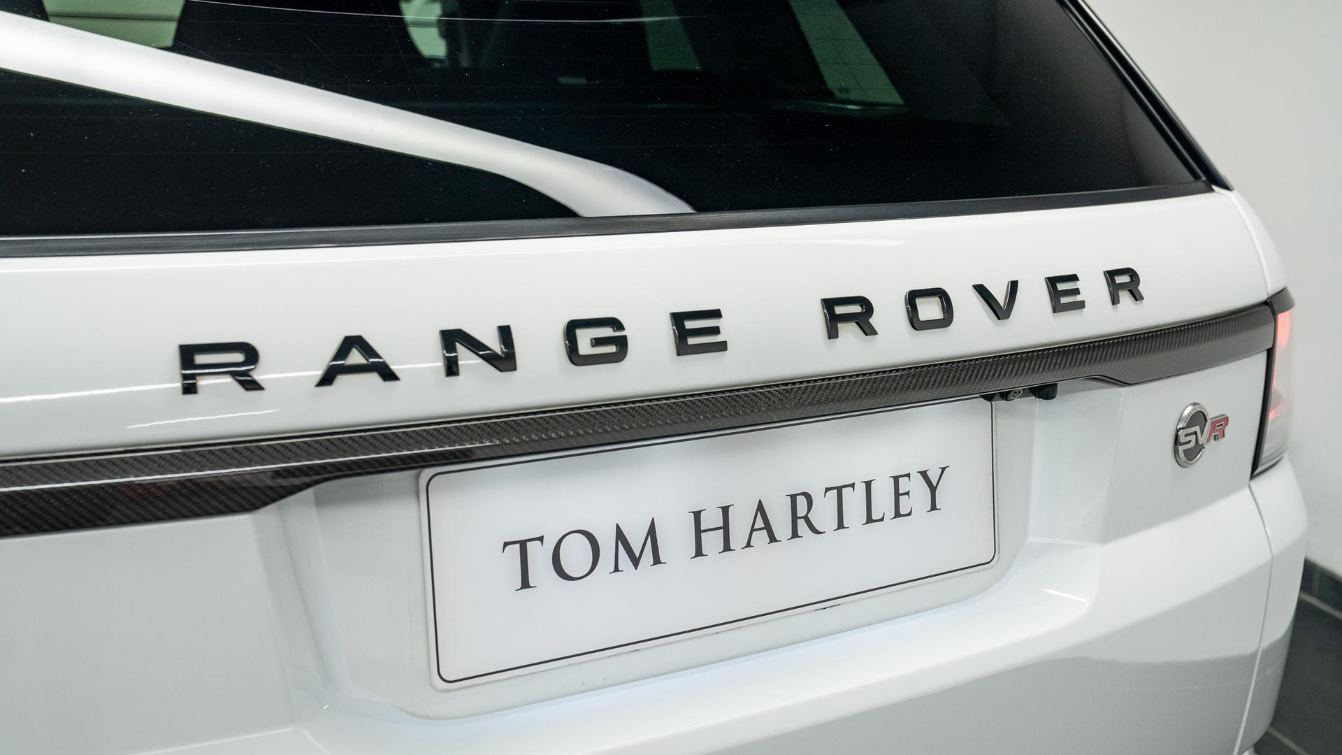 Land Rover Range Rover Sport Photo cc330c7d-d0d5-48a4-b04b-84321c754f0e.jpg