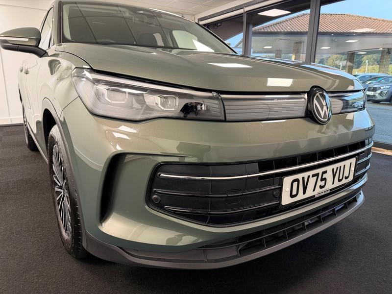 Volkswagen Tiguan Photo cc3ec340-d5af-4e29-a66c-9522aa6e3369.jpg
