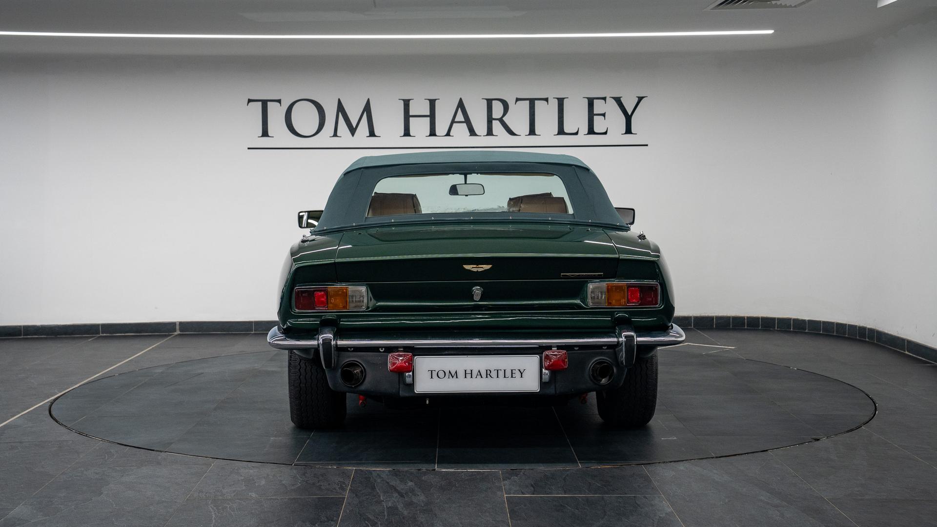 Aston Martin V8 Photo cc4784b4-c35c-4a30-8423-3f5bf9ec9c98.jpg