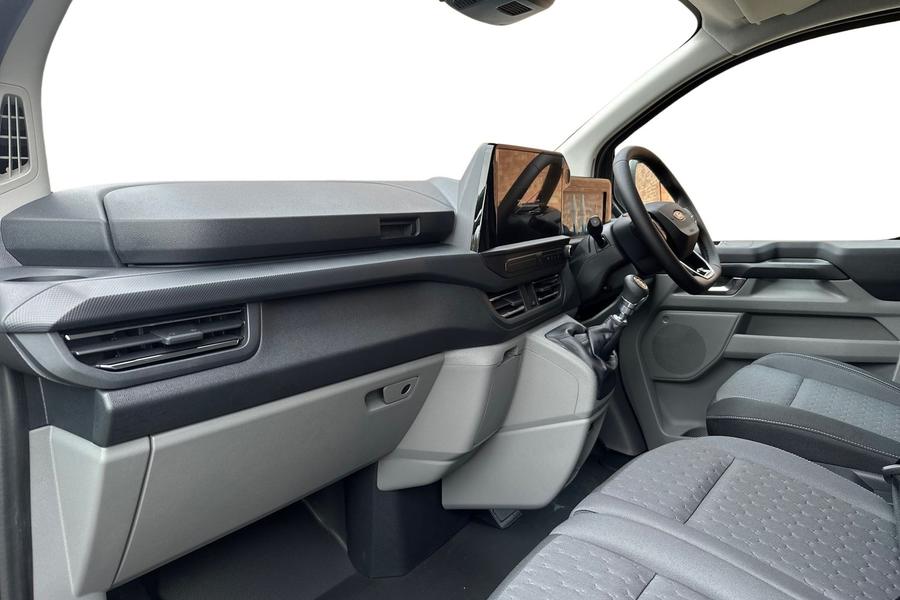 Ford TRANSIT CUSTOM Photo cc4ab114-150f-49a4-9f96-3b69c044deb2.jpg