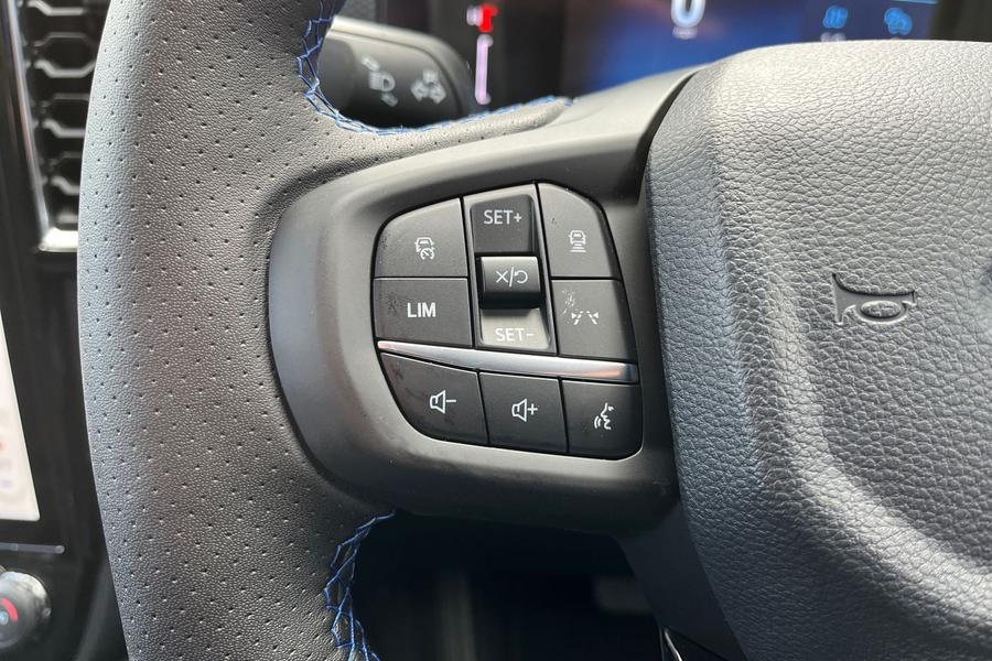 Ford RANGER Photo cc52f0b2-cb01-49c4-819e-b3b1e8ef8869.jpg