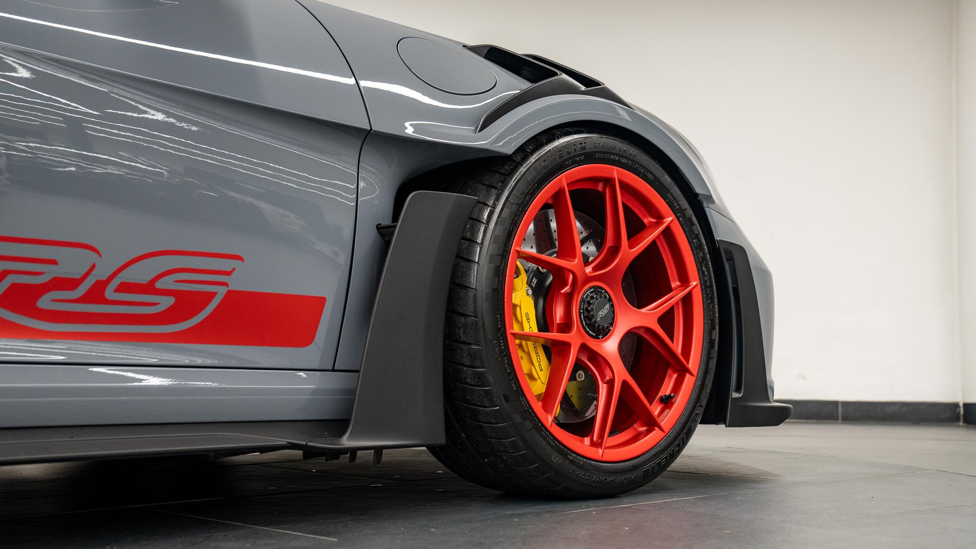 Porsche 911 Photo cc5e741b-8f67-4bca-8251-142f8b0275e1.jpg