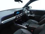 Mercedes-Benz GLB Photo 12