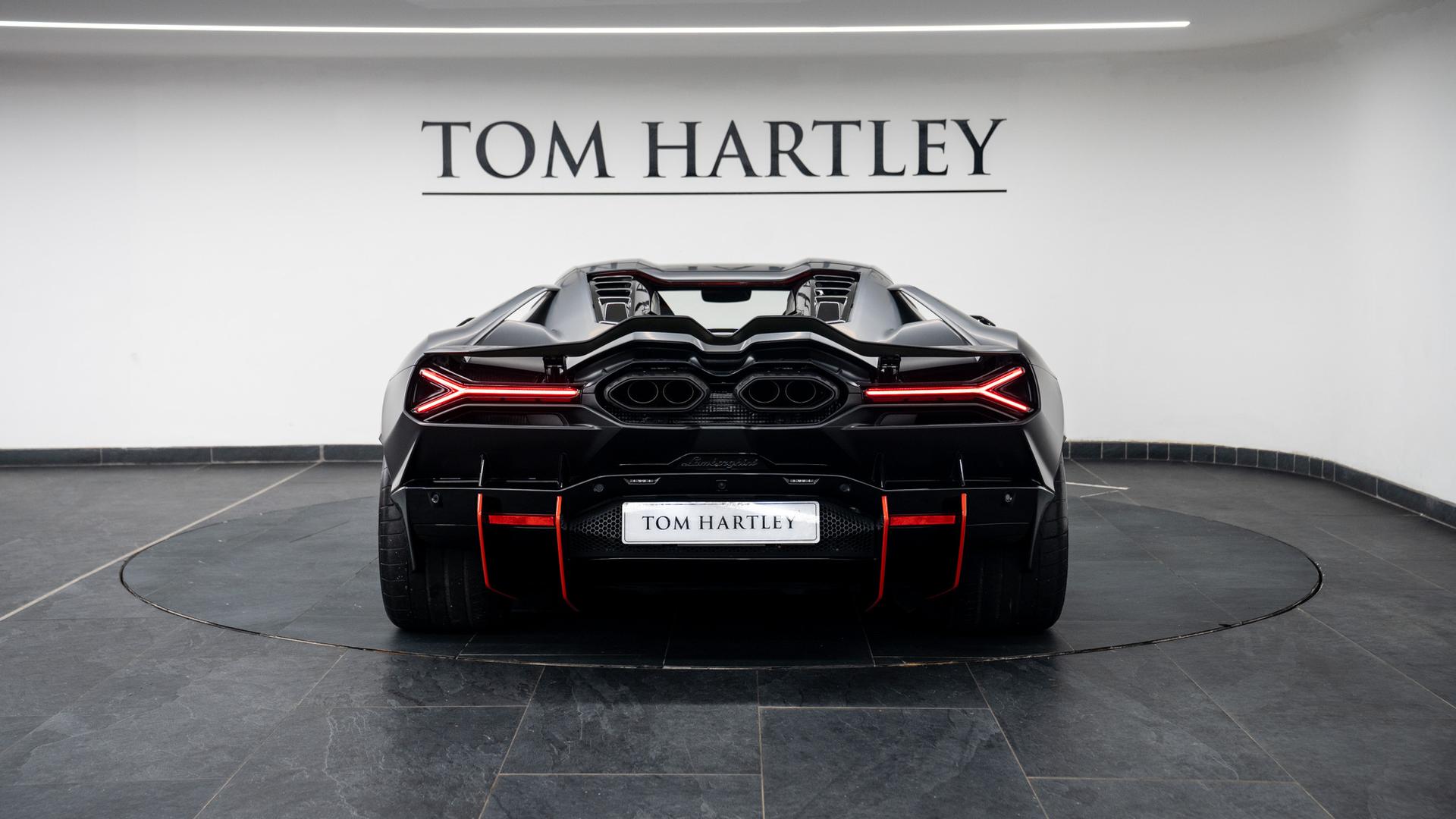LAMBORGHINI Revuelto Photo cc6e6a32-b4d4-4839-a61c-d9adc4b8e678.jpg