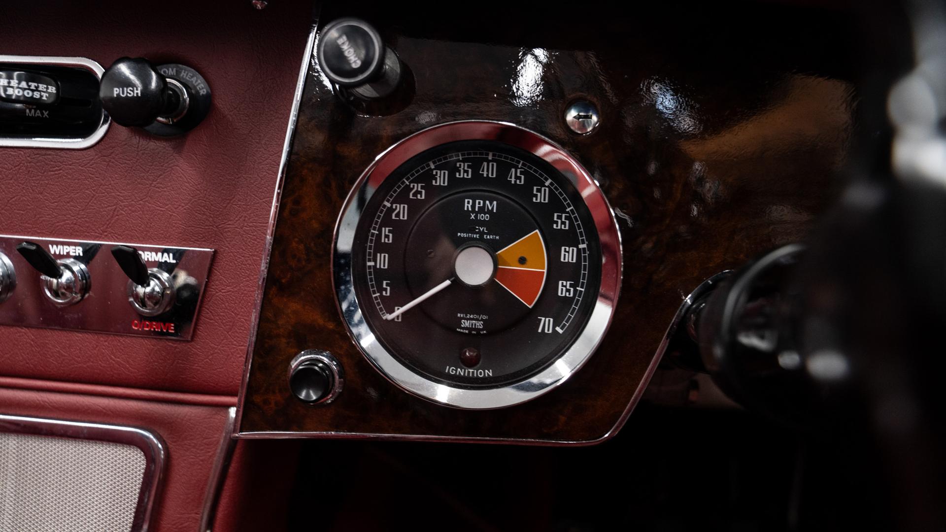 Austin Healey Photo cc7cfd5b-a95b-4f31-a1bd-27f80ee02d5b.jpg