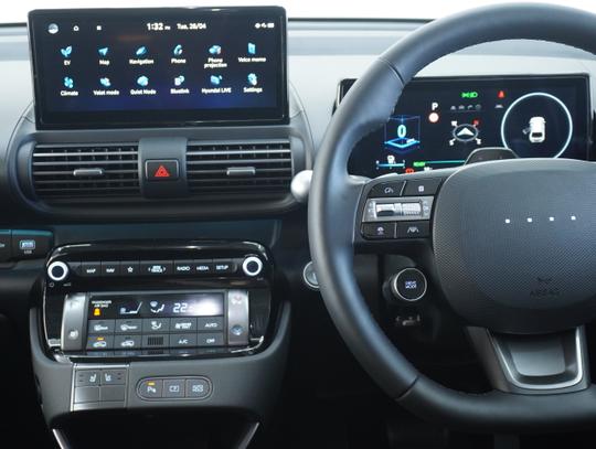 Hyundai INSTER Photo cc880918-bc2c-4469-84c8-c602637eb446.jpg