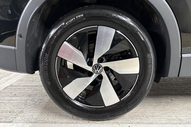 VOLKSWAGEN  Tiguan Photo 5