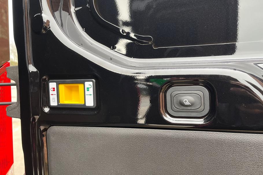 Used Ford E-TRANSIT WR75NFN 15