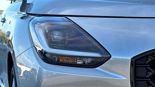 Suzuki Swift Photo cc98aa8b-d273-4d69-a4a2-816dd4b3dd16.jpg