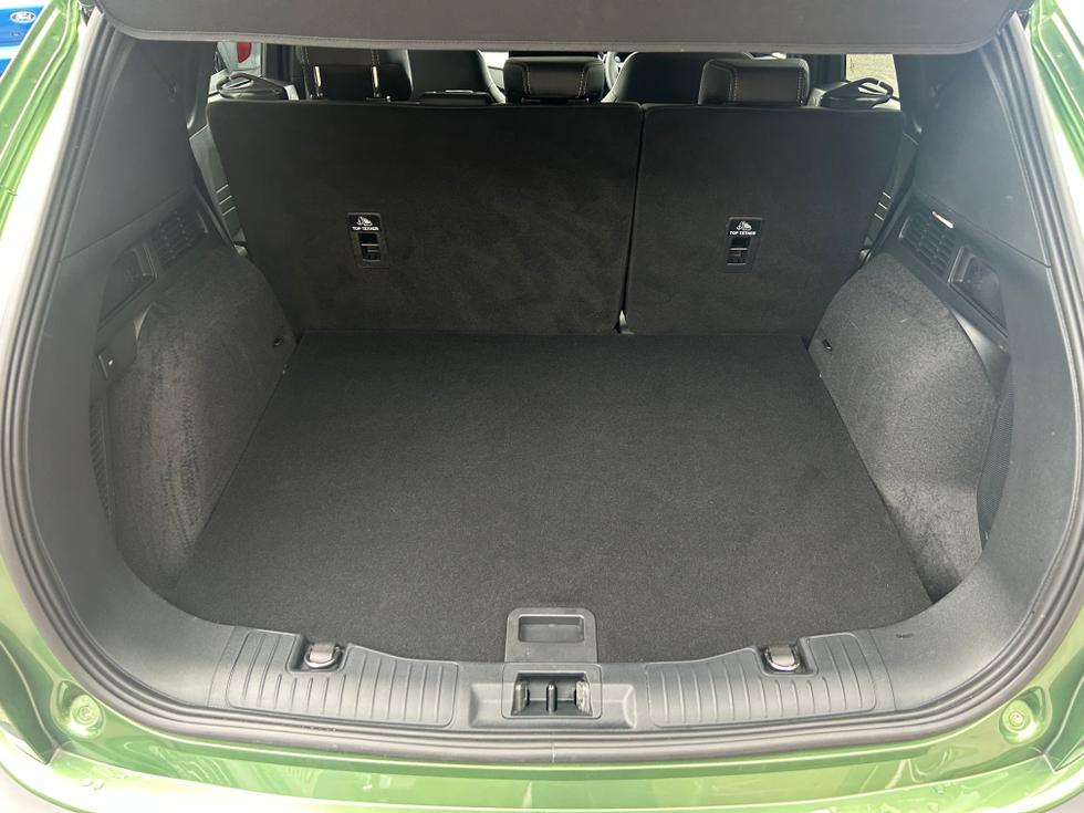 Ford Kuga Photo ccc7083d-7103-4e3d-9ccb-b3d5ce0c2c46.jpeg