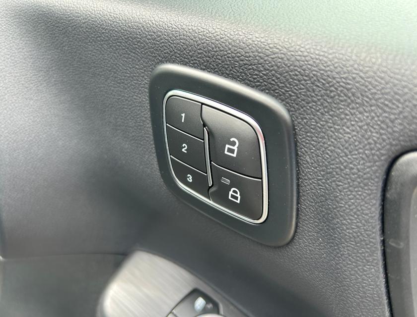 Ford Kuga Photo ccc913d0-8313-47b2-96fc-303bb86dae90.jpg