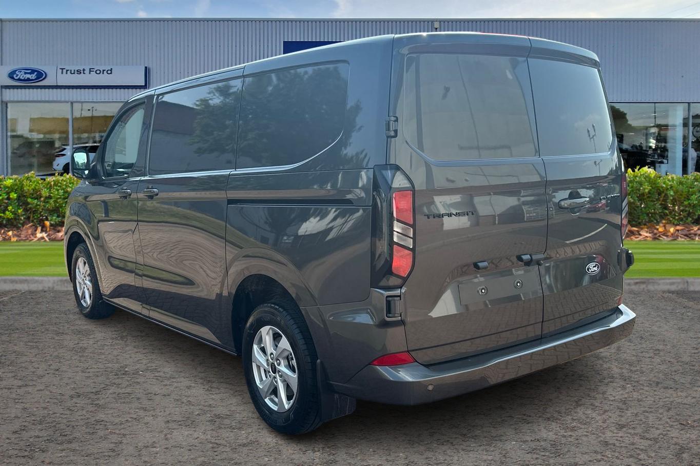 Ford TRANSIT CUSTOM Photo 1