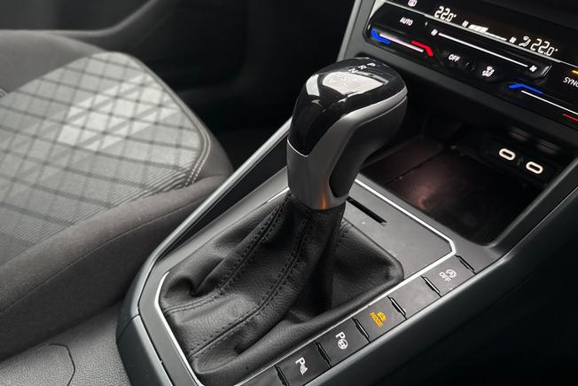 VOLKSWAGEN Taigo Photo 25