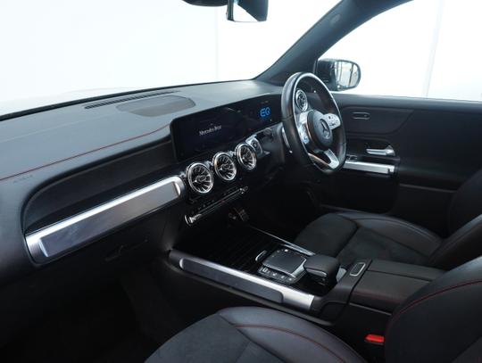 Mercedes-Benz EQB Photo ccdcb2a4-b84f-4303-b127-75c154e8dc34.jpg