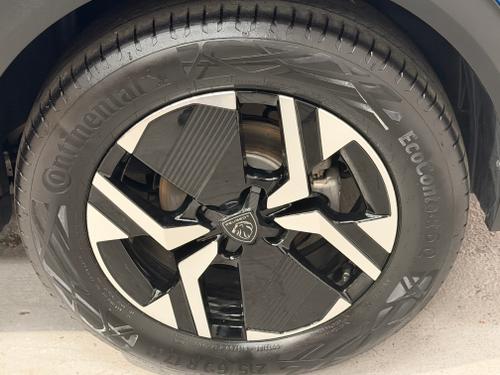Peugeot E-2008 Photo cce162f4-8cd0-4115-8c22-63c27ab46fa9.jpeg