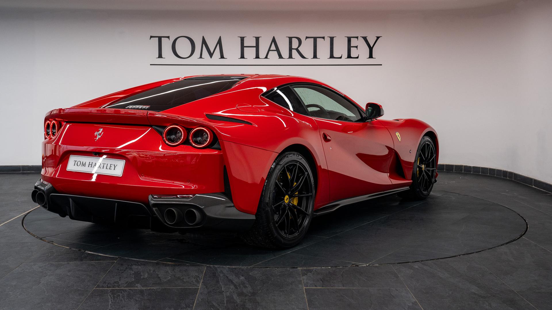 Ferrari 812 Superfast Photo cce9af1e-fe25-4250-9e9c-54c66f0887a5.jpg