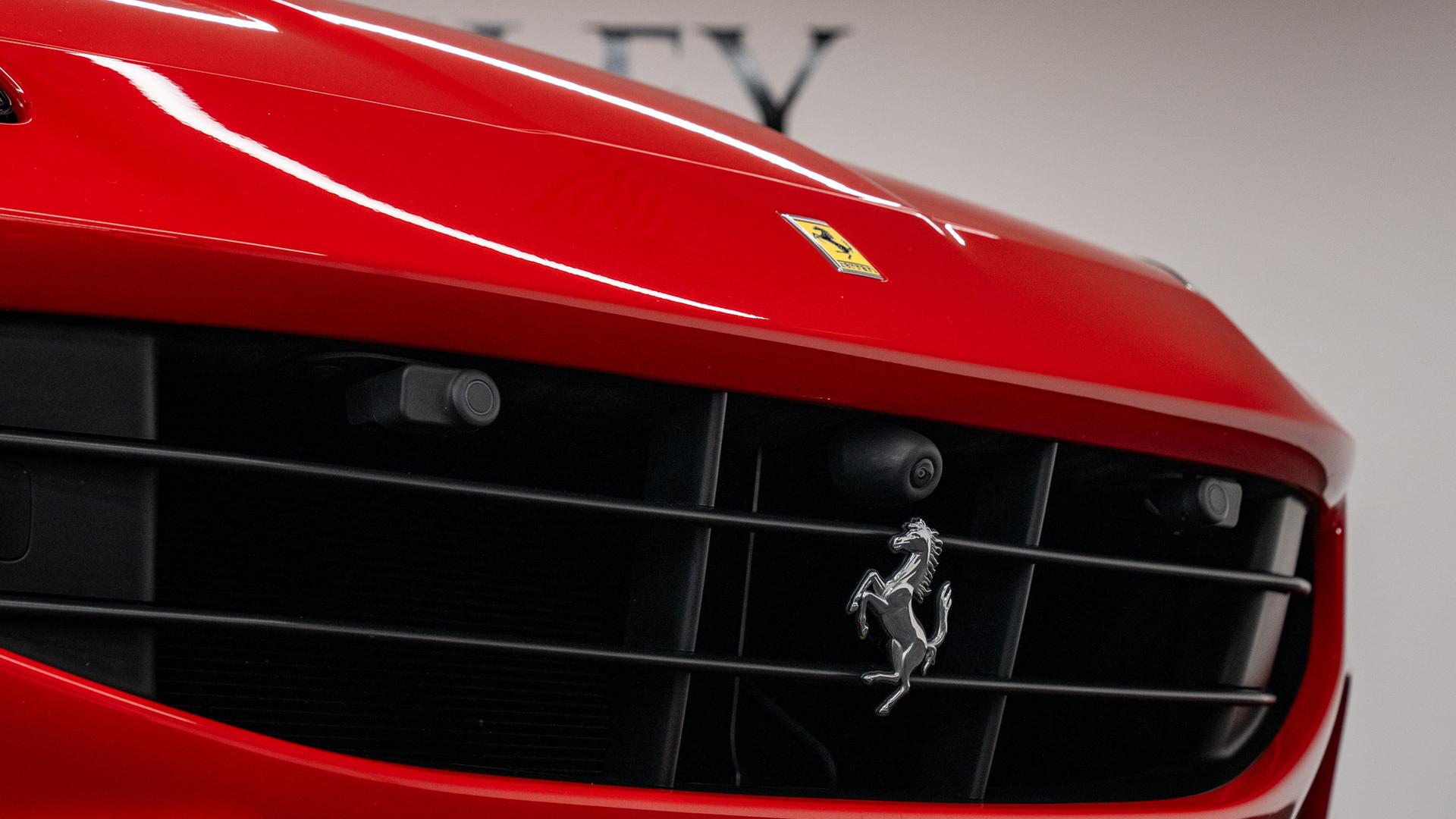 Ferrari Portofino Photo ccef17d1-cbcb-4779-8d7c-bd07aab7f9a3.jpg