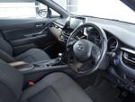 Toyota C-HR Photo 2