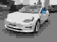Tesla MODEL 3 Photo ccf4e2d3-c635-4b79-b511-68e35082b2ca.jpg