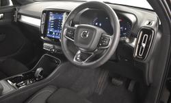 Volvo XC40 Photo 2