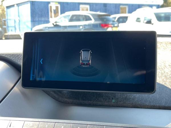 BMW i3 Photo cd0d6d2e-0bfa-4cfd-924e-eaba224a49d5.jpg