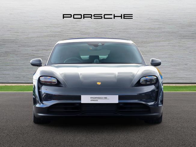 PORSCHE Taycan Photo 6