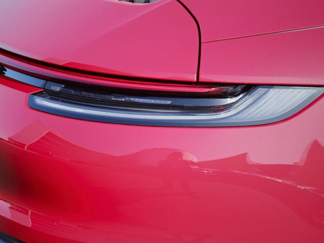 PORSCHE 911 Photo 13