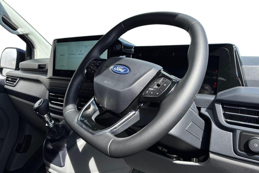 Ford TRANSIT CUSTOM Photo cd3a011e-589f-4971-b8a4-d415abc8fb6a.jpg