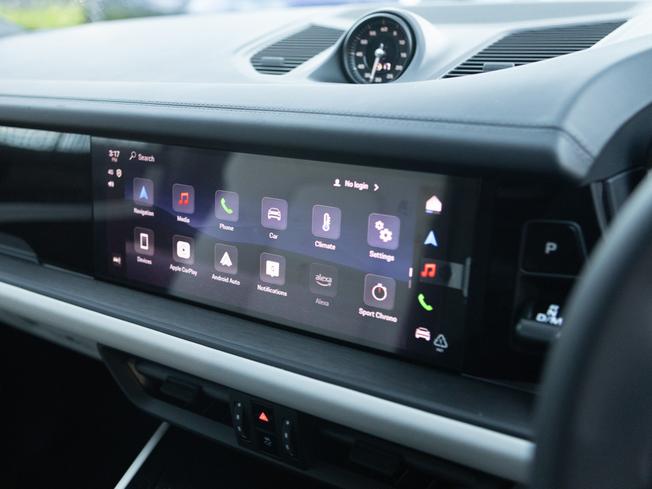 PORSCHE Cayenne Photo 16