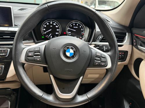 BMW X1 Photo cd531f0c-e46d-4889-8698-3caf029b5f47.jpeg