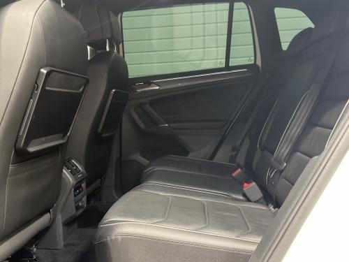Volkswagen Tiguan Photo cd5681b5-7053-43f2-88fd-f6b3d392ad6d.jpeg