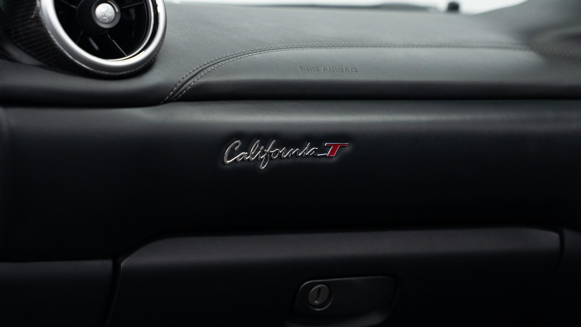 Ferrari California Photo cd6a7002-32f3-4d11-9692-1cc90b14b64f.jpg