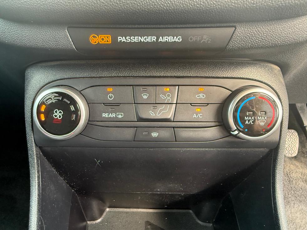 Ford Fiesta Photo cd7aed9a-239f-4c83-8ced-7083af8df76d.jpeg