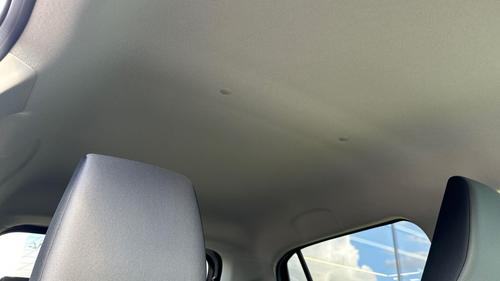 Suzuki Swift Photo cd83f4be-f76e-40f6-9b2d-861c7c52b7be.jpg