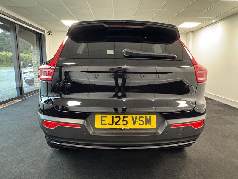 Volvo XC40 Photo cd850727-e687-4e9d-beb3-9b2088ac7a11.jpg