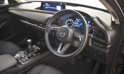 Mazda CX-30 Photo 2